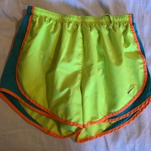 Nike Tempo Short